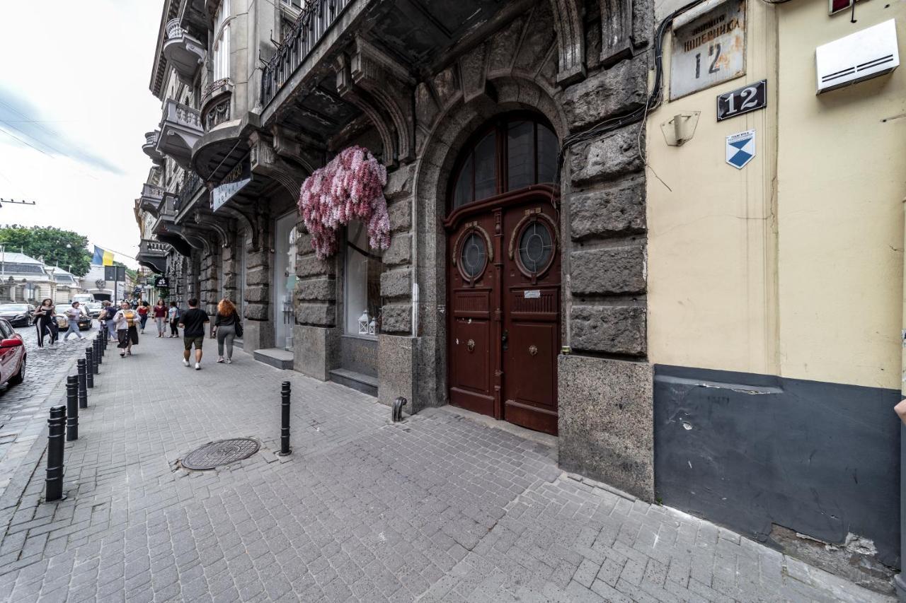 Neoclassic Apartment Lviv Exterior foto