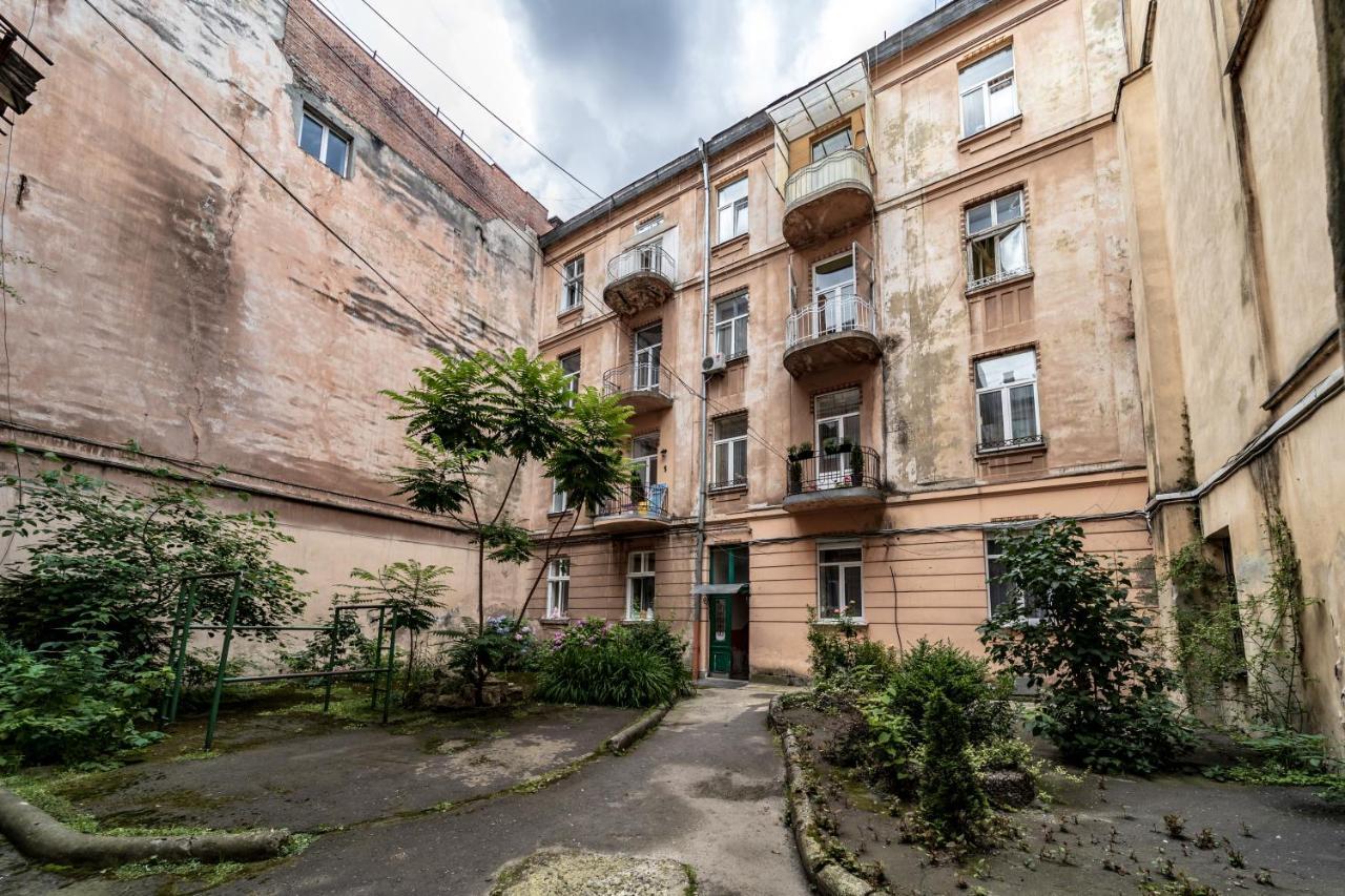 Neoclassic Apartment Lviv Exterior foto